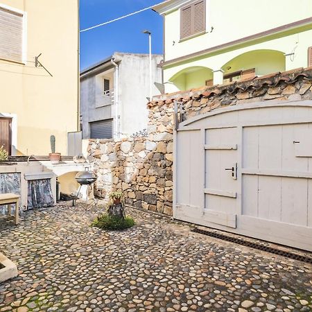 Vila Un Gioiello In Centro Storico Bari Sardo Exteriér fotografie